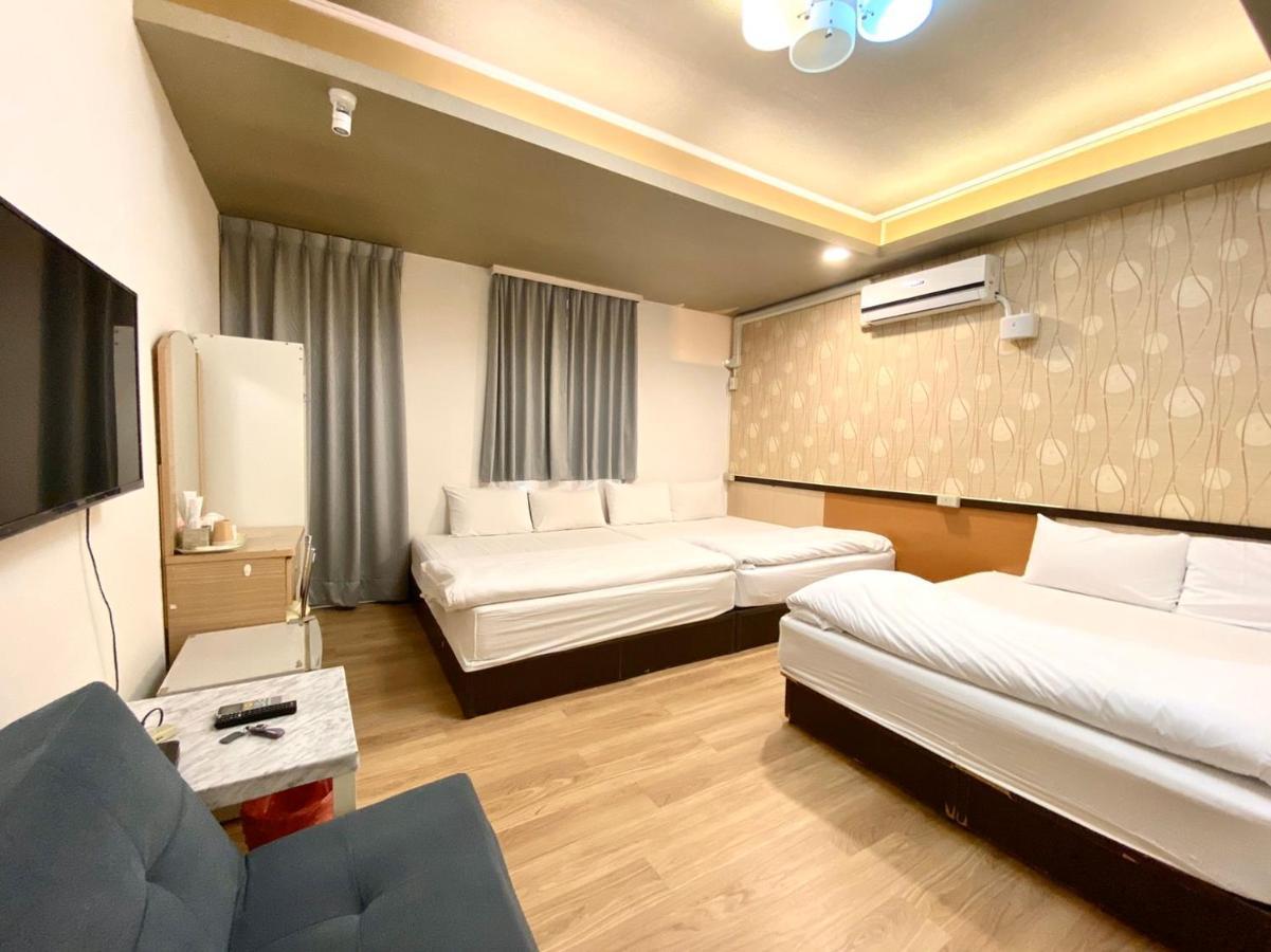 Fengjia Pig'S House Apartamento Taichung Exterior foto