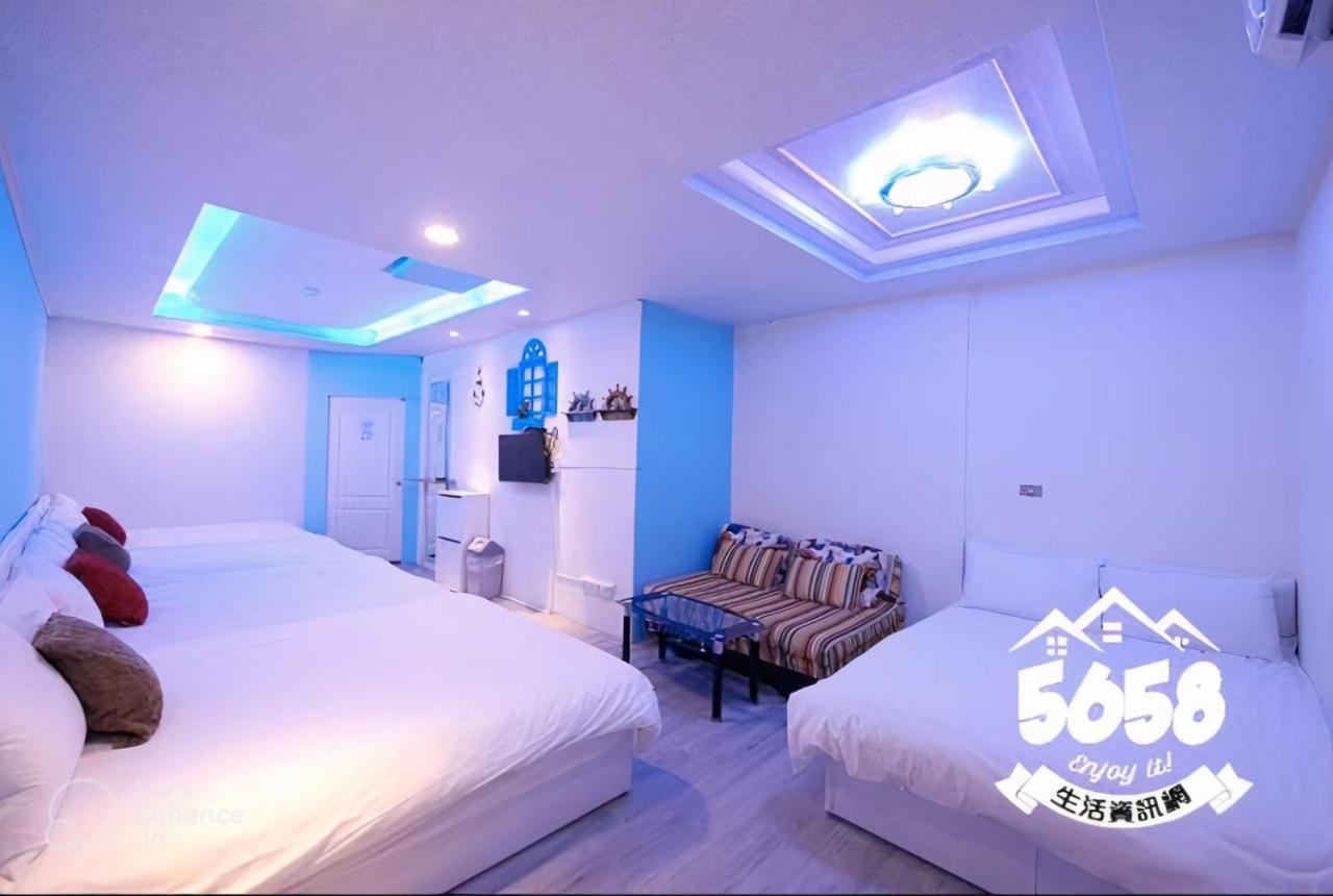 Fengjia Pig'S House Apartamento Taichung Exterior foto